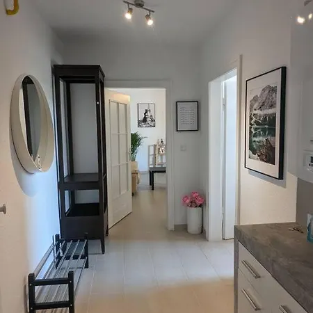 Schoenes Im Zentrum Von Appartement *