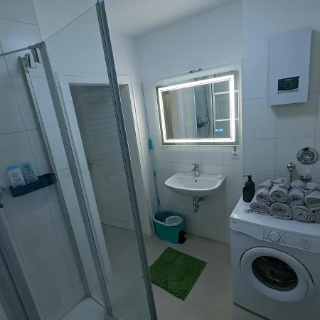 Schoenes Im Zentrum Von Apartamento