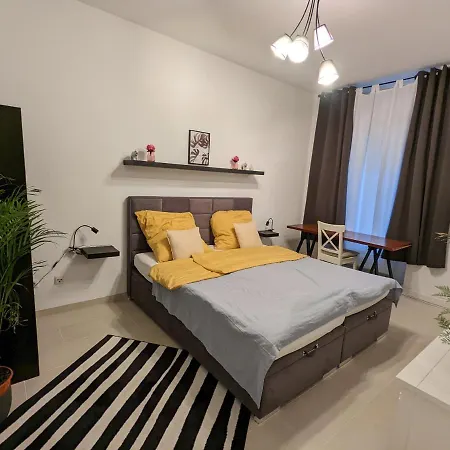 Schoenes Im Zentrum Von Appartement *