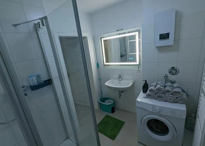 Schoenes Im Zentrum Von Appartement